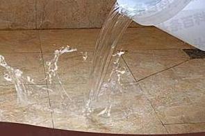 建宁漏水维修 免砸砖防水材料该如何施工